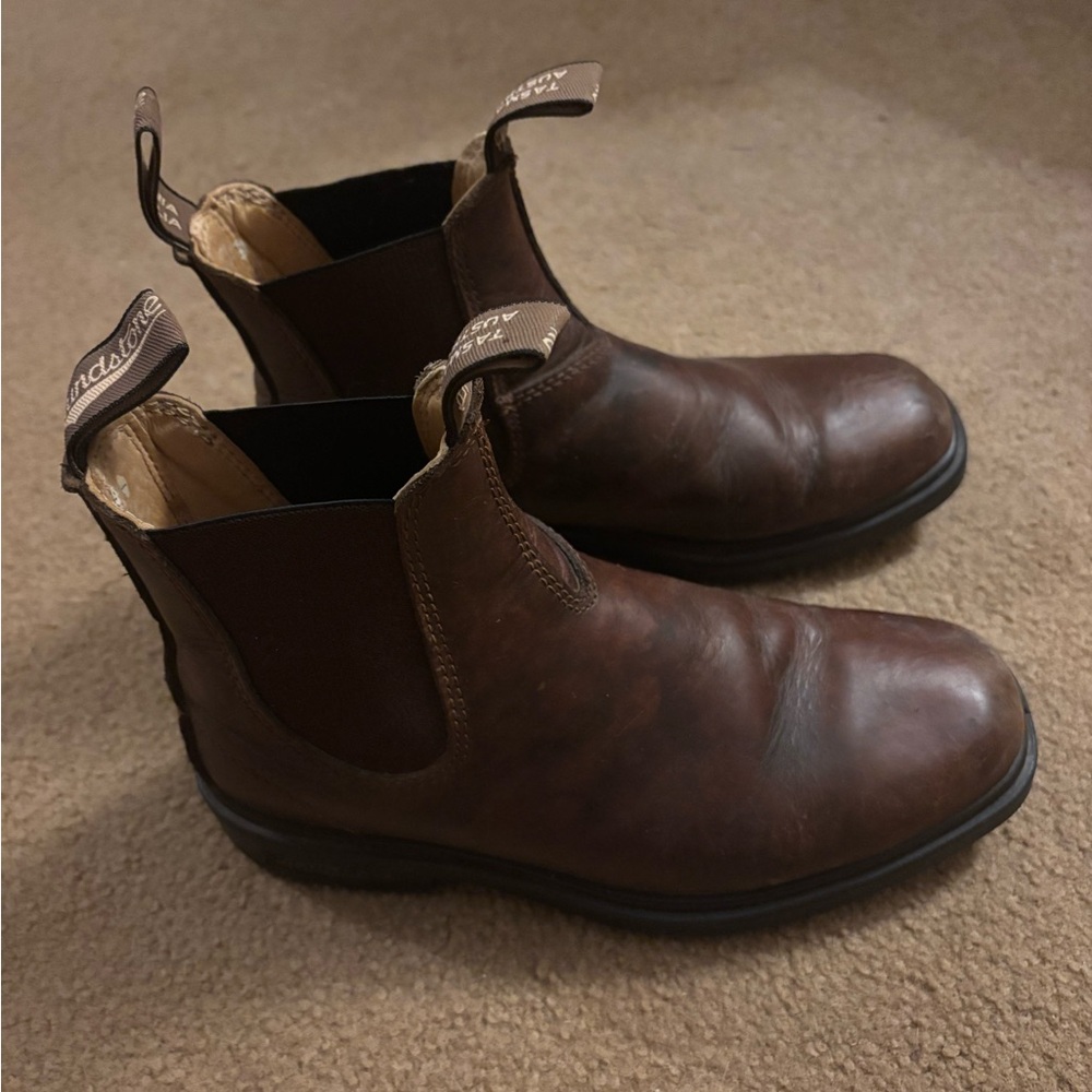 Women’s Brown Blundstone Leather Chelsea Boots